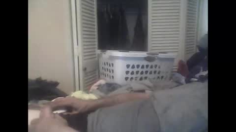 Easye online show from November 15, 2025, 2:24 pm