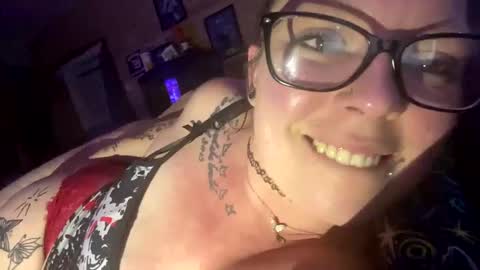 easyednem528280 online show from October 19, 2025, 7:42 am