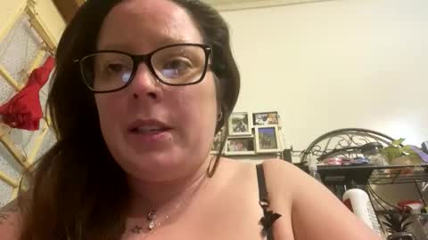 easyednem528280 online show from April 6, 2026, 5:08 am