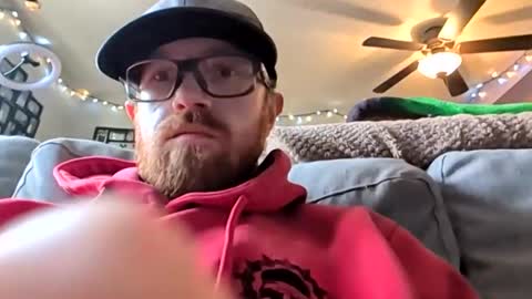 Snapshot of easylog chatting on November 9, 2025, 6:28 pm easylog online show from November 9, 2025, 6:28 pm