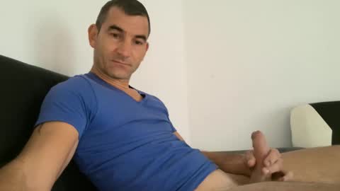 Andrew online show from October 2, 2025, 7:37 am