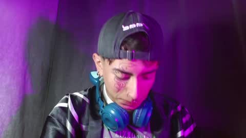 Snapshot of eather_luxury chatting on January 4, 2025, 10:24 pm eather_luxury online show from January 4, 2025, 10:24 pm