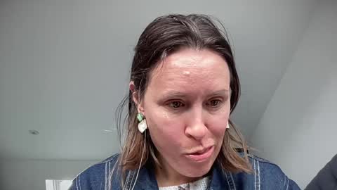 Snapshot of eatmypie69 chatting on November 3, 2025, 9:43 am Nadia Ferreira  online show from November 3, 2025, 9:43 am