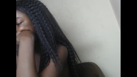 Snapshot of eatuupx chatting on December 27, 2024, 2:22 pm eatuupx online show from December 27, 2024, 2:22 pm