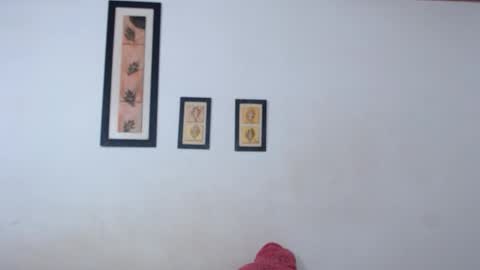 Laraand Drake online show from October 27, 2025, 7:01 am