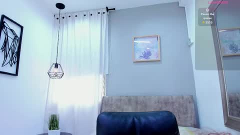      online show from October 22, 2025, 11:54 am