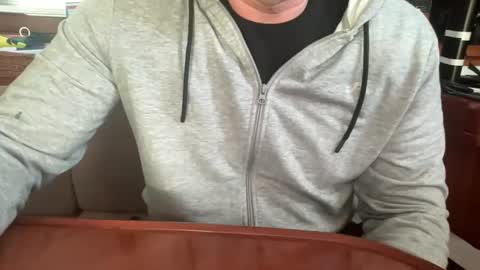 ebnk15 online show from December 21, 2025, 8:10 am