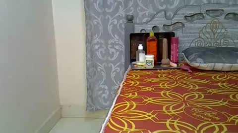 Queen online show from December 22, 2025, 7:11 pm