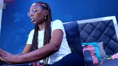 Snapshot of ebony__jheim chatting on July 4, 2026, 12:22 pm jheim online show from July 4, 2026, 12:22 pm