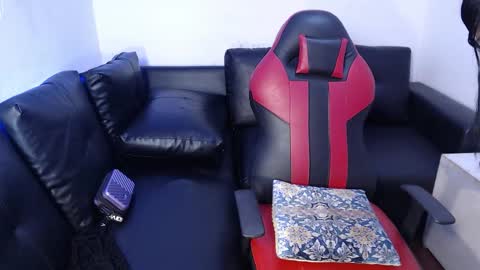 Snapshot of ebony_amazing chatting on October 27, 2025, 1:59 pm ebony_amazing online show from October 27, 2025, 1:59 pm
