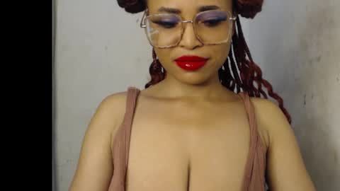 Snapshot of ebony_badgirl chatting on October 19, 2025, 5:41 am Ebony badgirl online show from October 19, 2025, 5:41 am