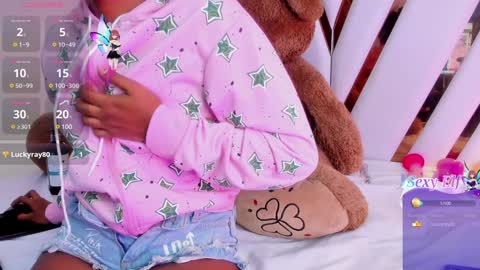 Luci  online show from December 6, 2024, 2:02 am