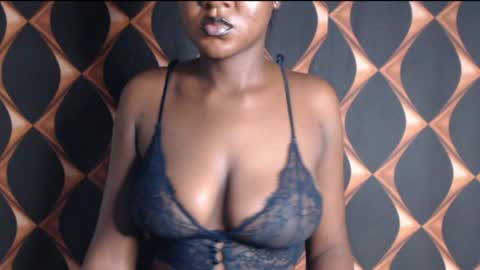 Snapshot of ebony_cuntxx10 chatting on July 15, 2026, 12:21 pm Bene online show from July 15, 2026, 12:21 pm