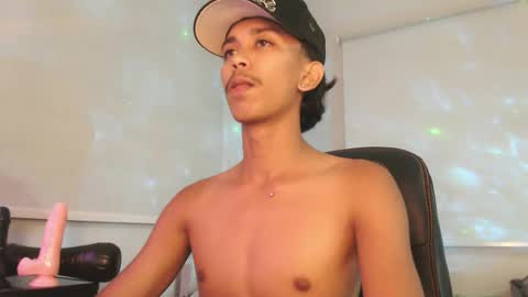 ebony_fuckboy online show from November 23, 2025, 4:51 pm