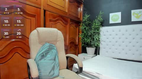 ebony_katterin online show from October 24, 2025, 11:17 am