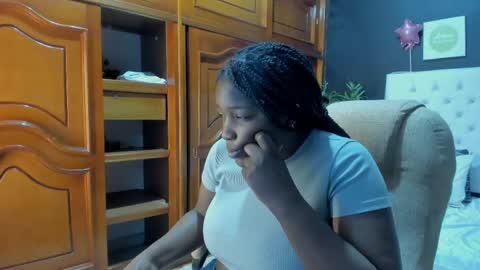 ebony_katterin online show from April 13, 2026, 11:48 am