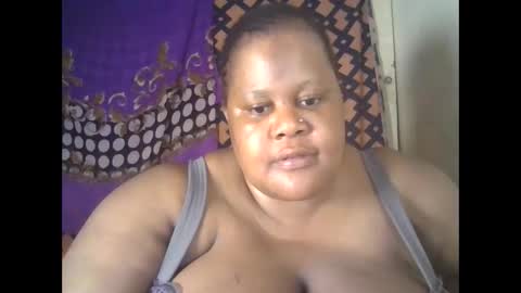 Snapshot of ebony_magixs chatting on November 25, 2025, 2:44 am ebony_magixs online show from November 25, 2025, 2:44 am