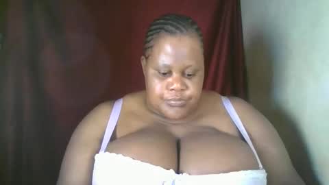 Snapshot of ebony_magixs chatting on December 13, 2025, 8:25 pm ebony_magixs online show from December 13, 2025, 8:25 pm