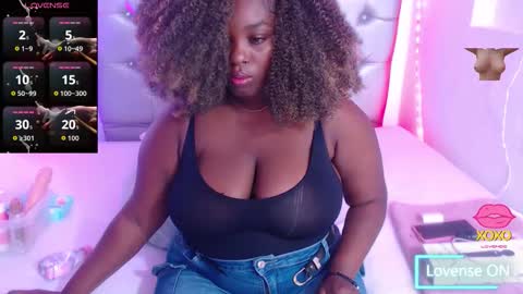 LINA  online show from September 9, 2025, 3:50 am