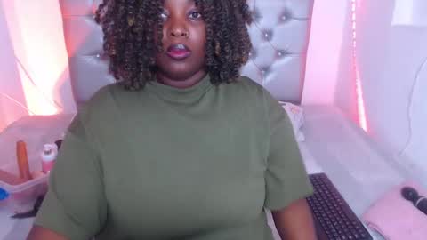 LINA  online show from October 17, 2025, 3:31 am