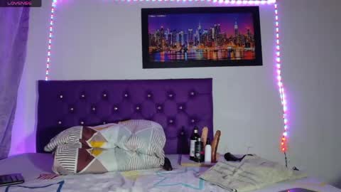 Snapshot of ebony_neighbormoans chatting on April 25, 2026, 3:53 am LINA online show from April 25, 2026, 3:53 am