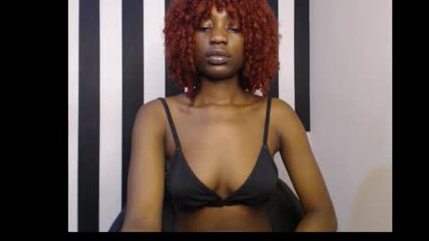 Snapshot of ebony_petitequeen chatting on October 11, 2025, 12:47 pm Ella online show from October 11, 2025, 12:47 pm