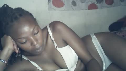 Snapshot of ebony_phoenix12 chatting on November 12, 2025, 3:18 am ebony_phoenix12 online show from November 12, 2025, 3:18 am