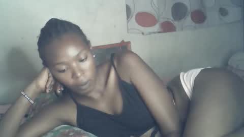 Snapshot of ebony_phoenix12 chatting on December 5, 2025, 8:01 am ebony_phoenix12 online show from December 5, 2025, 8:01 am