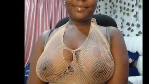 Snapshot of ebony_sexy_queen chatting on September 14, 2025, 5:17 am Racheal online show from September 14, 2025, 5:17 am