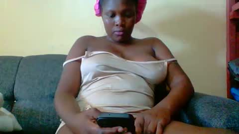 Snapshot of ebony_toto chatting on December 4, 2024, 9:29 am ebony_toto online show from December 4, 2024, 9:29 am