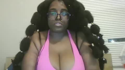 ebonybigtitqueen1 online show from October 21, 2025, 1:50 am