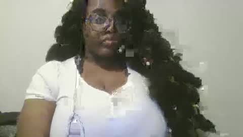 ebonybigtitqueen3 online show from November 5, 2025, 2:00 am