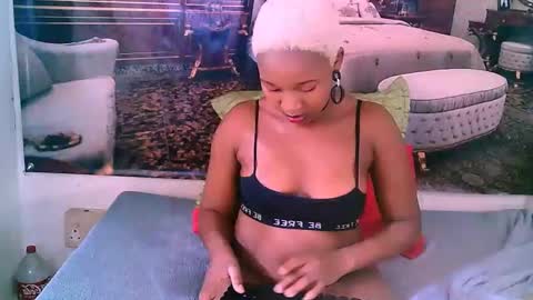 Tamia online show from March 12, 2025, 6:29 am