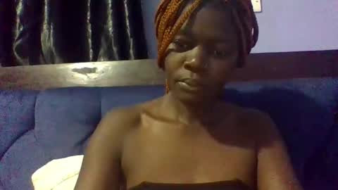 Snapshot of ebonybloom01 chatting on March 11, 2025, 12:44 am ebonybloom01 online show from March 11, 2025, 12:44 am