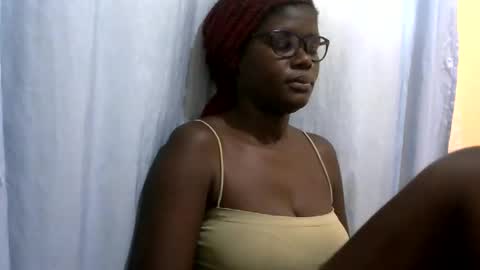 Snapshot of ebonybloom01 chatting on October 27, 2025, 1:15 pm ebonybloom01 online show from October 27, 2025, 1:15 pm