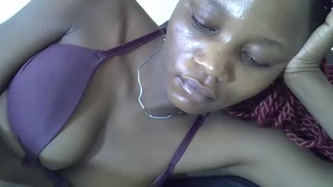 Snapshot of ebonycutegal4 chatting on November 26, 2025, 11:44 am MELLEN online show from November 26, 2025, 11:44 am