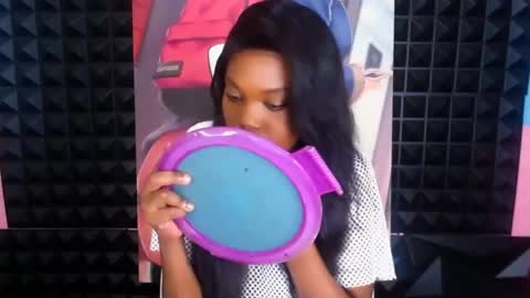 Snapshot of ebonydivaxx chatting on February 2, 2025, 5:37 pm kimberley online show from February 2, 2025, 5:37 pm