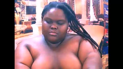 ebonyhotbuns4u2luv online show from January 14, 2026, 11:05 am