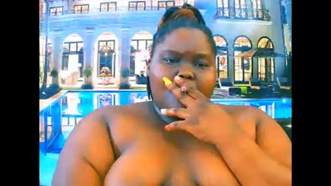 Snapshot of ebonyhotbuns4u2luv chatting on March 28, 2026, 9:31 am ebonyhotbuns4u2luv online show from March 28, 2026, 9:31 am