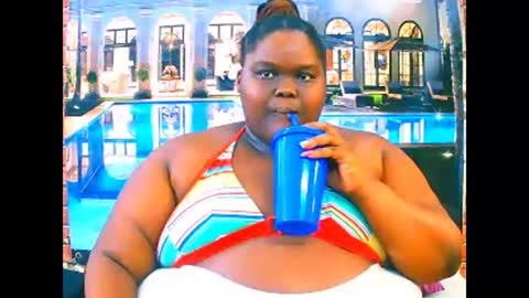 Snapshot of ebonyhotbuns4u2luv chatting on March 29, 2026, 10:26 am ebonyhotbuns4u2luv online show from March 29, 2026, 10:26 am