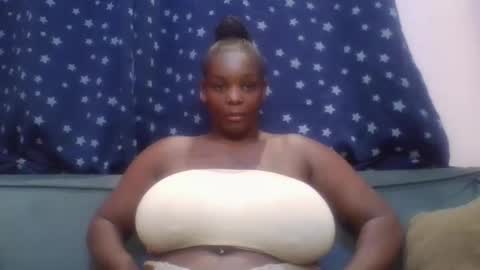 ebonymayahh online show from May 2, 2026, 1:16 pm