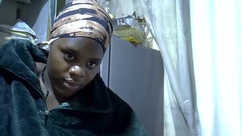 Snapshot of ebonyquin0 chatting on December 14, 2025, 7:29 pm Lucky online show from December 14, 2025, 7:29 pm