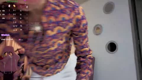 Colette online show from November 29, 2025, 12:46 am