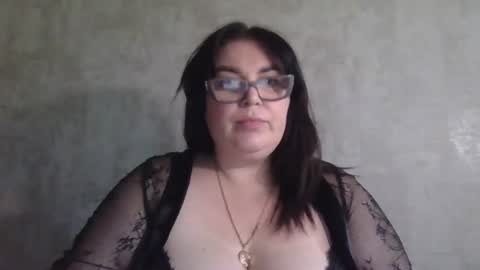 Snapshot of echo_dust chatting on June 9, 2026, 2:17 pm echo_dust online show from June 9, 2026, 2:17 pm