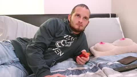 Snapshot of eclipticice94 chatting on November 23, 2025, 11:15 pm eclipticice94 online show from November 23, 2025, 11:15 pm