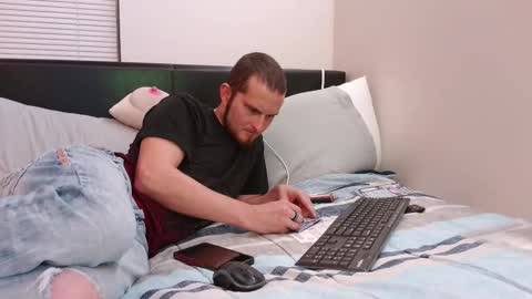 Snapshot of eclipticice94 chatting on November 28, 2025, 5:21 am eclipticice94 online show from November 28, 2025, 5:21 am