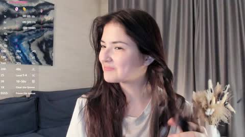 Viola online show from December 23, 2024, 5:32 pm