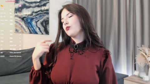 Viola online show from January 19, 2025, 1:12 pm