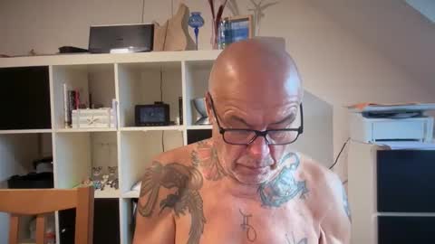 eddelmar online show from February 17, 2026, 10:34 am