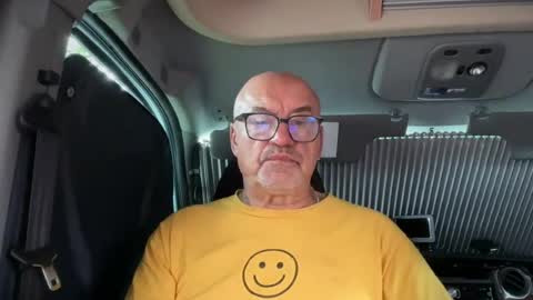 Snapshot of eddelmar chatting on July 3, 2026, 10:21 am eddelmar online show from July 3, 2026, 10:21 am